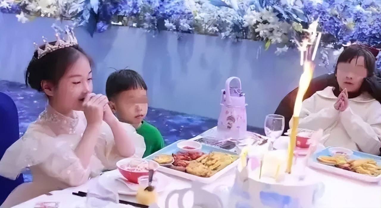 Bố mẹ tổ chức tiệc sinh nhật công chúa xa xỉ giá hàng tỷ đồng cho con gái nhỏ gây tranh cãi: Nên hay không nên? - Ảnh 3. Bố mẹ tổ chức tiệc sinh nhật công chúa xa xỉ giá hàng tỷ đồng cho con gái nhỏ gây tranh cãi: Nên hay không nên? - Ảnh 3.
