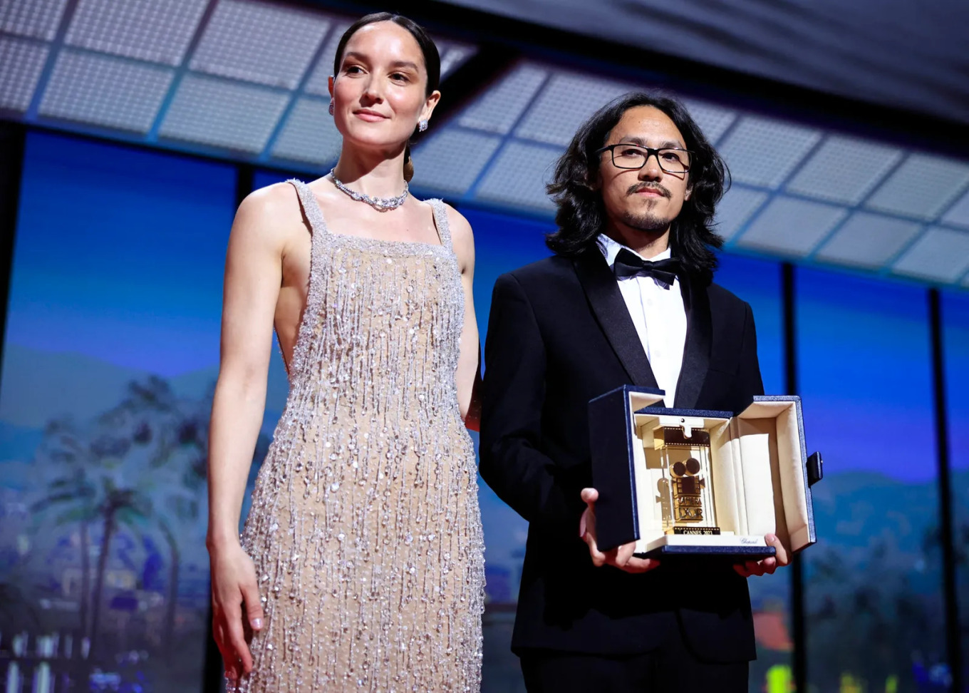 (chưa xong) Đạo diễn Việt thắng Cannes: Không kỳ vọng cao doanh thu, chỉ mong phim sớm đến với khán giả trong nước - Ảnh 1. (chưa xong) Đạo diễn Việt thắng Cannes: Không kỳ vọng cao doanh thu, chỉ mong phim sớm đến với khán giả trong nước - Ảnh 1.