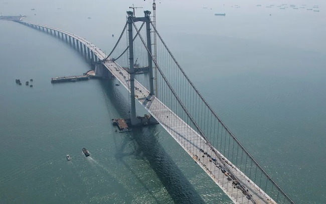 Trung Quốc tham vọng lập kỷ lục mới với cây cầu 6,7 tỷ USD - Ảnh 1.