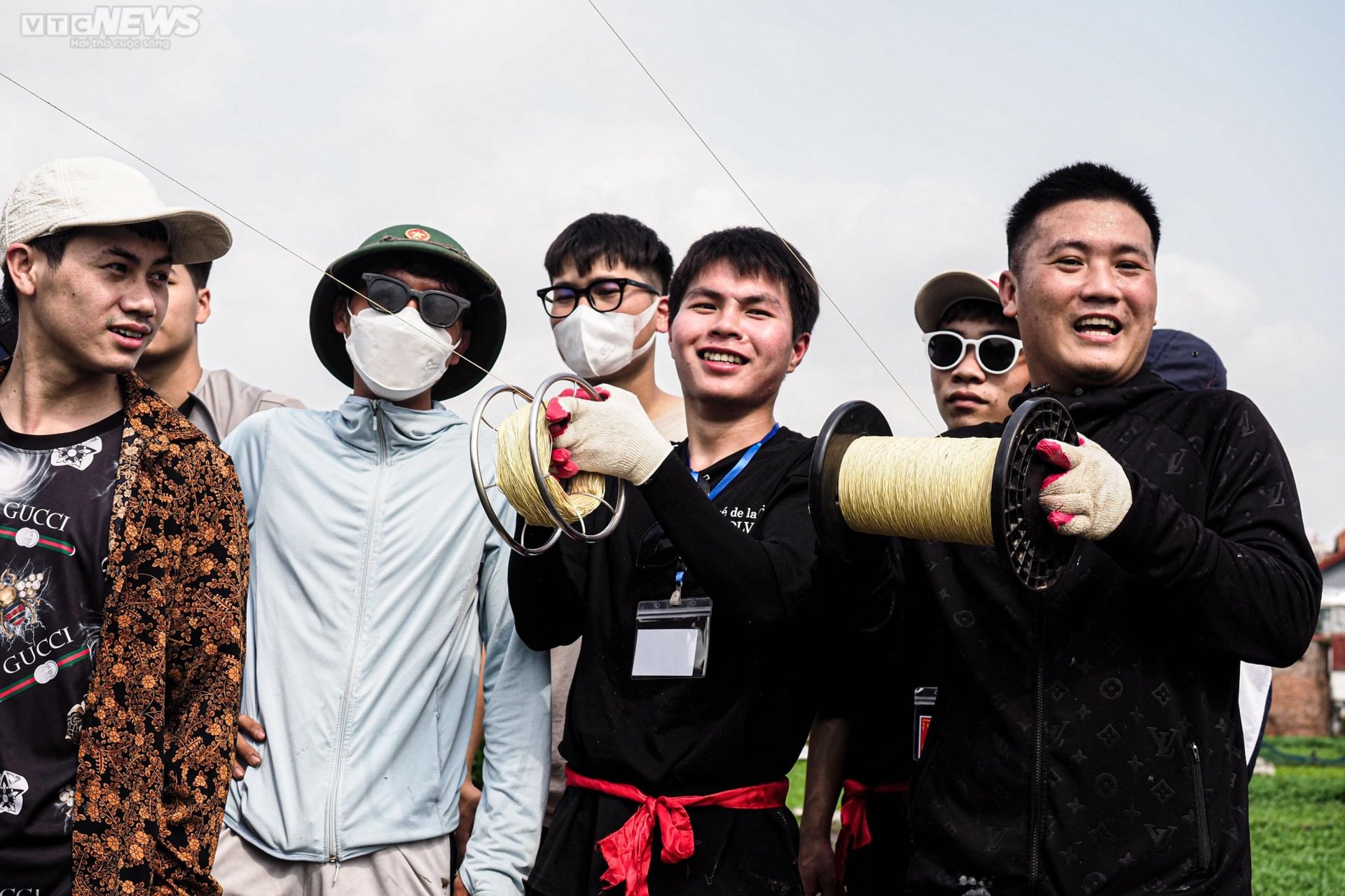 Về ngôi làng ở ngoại thành Hà Nội xem các thí sinh nhí tranh tài thả diều - Ảnh 18.