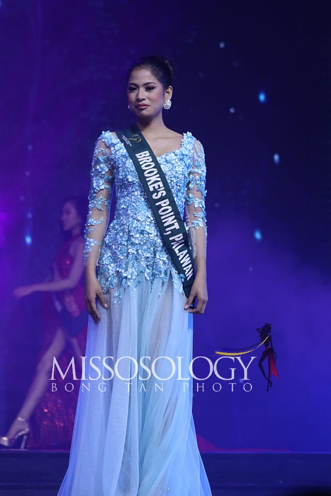 Váy dạ hội sến sẩm, lỗi mốt ở Hoa hậu Trái Đất Philippines gây thất vọng - Ảnh 11.