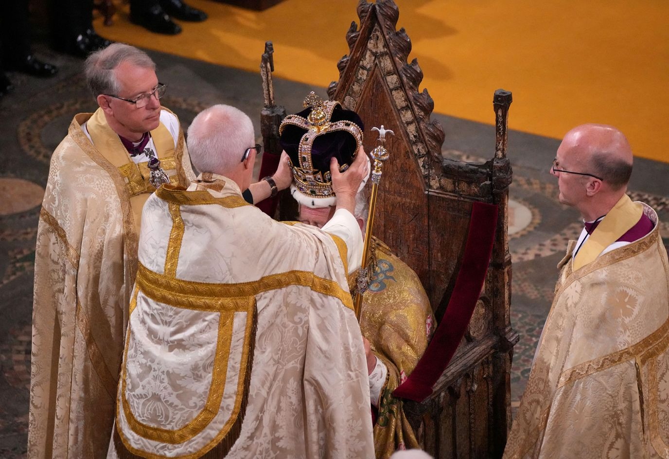 Trọn vẹn những khoảnh khắc ấn tượng trong Lễ đăng quang đi vào lịch sử của Vua Charles và Vương hậu Camilla - Ảnh 26.