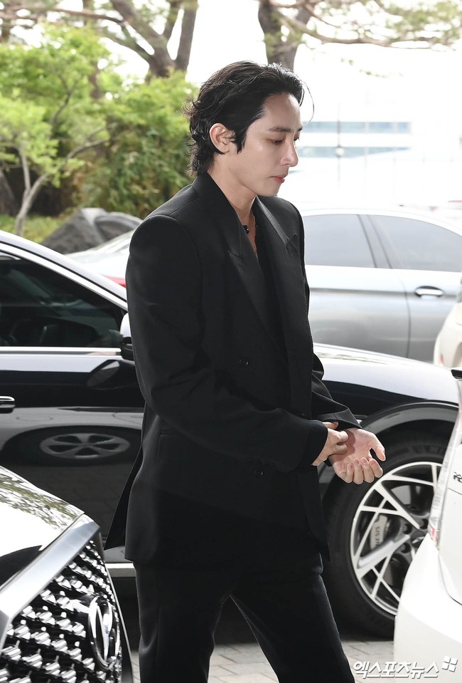 Dàn khách mời khủng lộ diện tại đám cưới Lee Da Hae - Se7en: Jaejoong và Lee Soo Hyuk siêu soái, Gummy và Taeyang có vai trò đặc biệt - Ảnh 8.