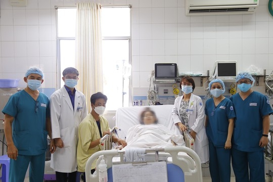 Bác sĩ 2 bệnh viện lớn cứu thai phụ bị nhau xâm lấn ăn xuyên qua cơ tử cung - Ảnh 5.
