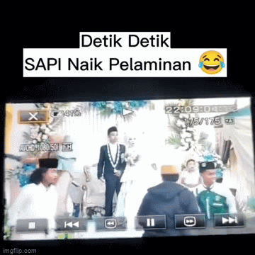 Đang làm đám cưới thì có biến, chú rể phản ứng bất ngờ khiến dân mạng khuyên cô dâu bỏ ngay còn kịp - Ảnh 2. Đang làm đám cưới thì có biến, chú rể phản ứng bất ngờ khiến dân mạng khuyên cô dâu bỏ ngay còn kịp - Ảnh 2.