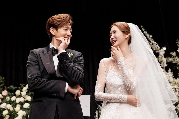 Lee Da Hae - Se7en công bố loạt ảnh hôn lễ đẹp như mơ - Ảnh 4.