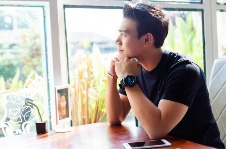 C&oacute; nh&agrave;, c&oacute; xe, lại c&oacute; tiền, sao t&ocirc;i lại ế thế n&agrave;y? - Ảnh 2.