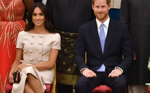 Hoàng tử Harry muốn rời khỏi Hoàng gia Anh trước khi kết hôn với Meghan