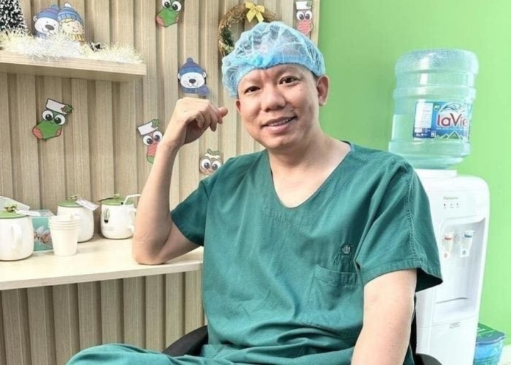Để lộ thông tin bệnh nhân, bác sỹ Cao Hữu Thịnh bị Sở Y tế TP.HCM &quot;tuýt còi&quot; - Ảnh 1.