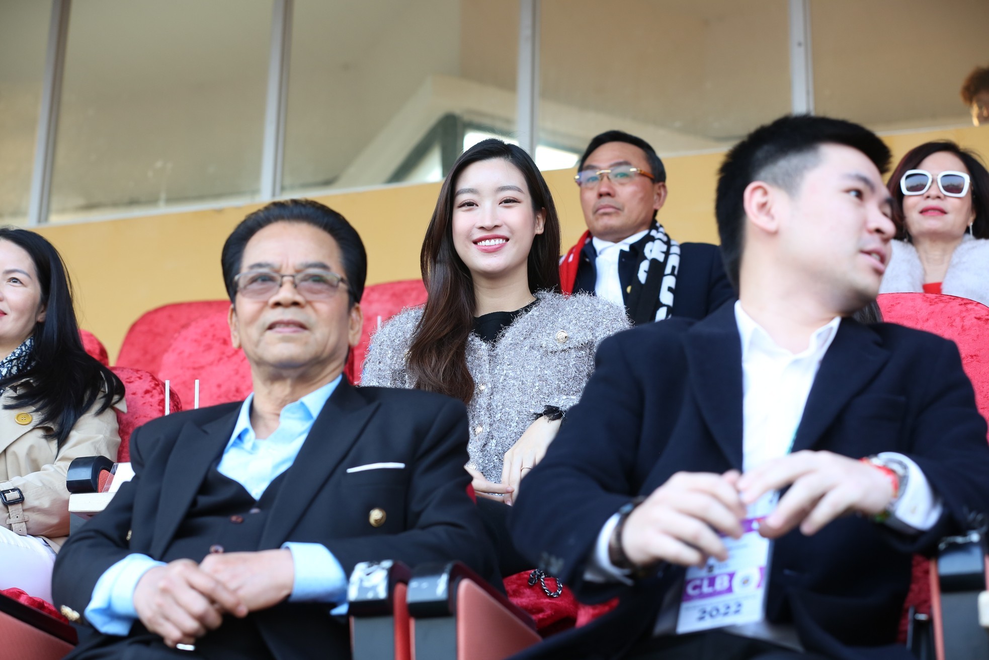 Đỗ Mỹ Linh và chồng chủ tịch sau 8 tháng cưới - Ảnh 4.