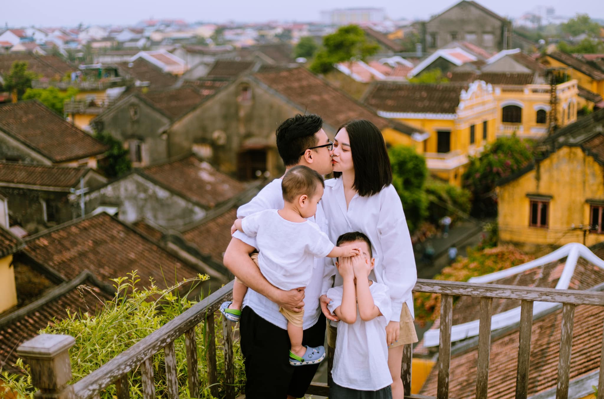 Những thước ảnh đẹp như mơ của gia đình nhỏ trong kỳ nghỉ hè tại Hội An - Ảnh 1. Những thước ảnh đẹp như mơ của gia đình nhỏ trong kỳ nghỉ hè tại Hội An - Ảnh 1.
