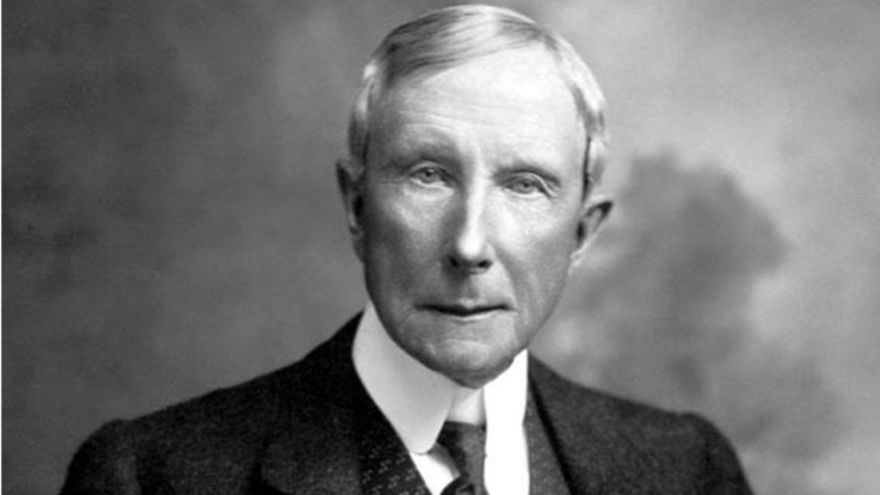 Ngược đời như tỷ phú dầu mỏ Rockefeller dạy con trai: Muốn thành công phải là người &quot;ngu ngốc&quot; - Ảnh 2.