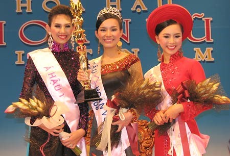 Nàng hậu Việt từng "đóng băng" sự nghiệp vì biến cố, nay tìm được hào quang và chuẩn bị lên xe hoa - Ảnh 1. Nàng hậu Việt từng "đóng băng" sự nghiệp vì biến cố, nay tìm được hào quang và chuẩn bị lên xe hoa - Ảnh 1.