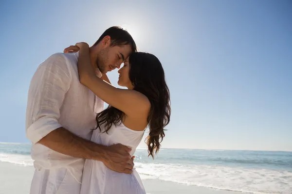 B&iacute; quyết gi&uacute;p h&ocirc;n nh&acirc;n l&atilde;ng mạn như ng&ocirc;n t&igrave;nh - Ảnh 1.