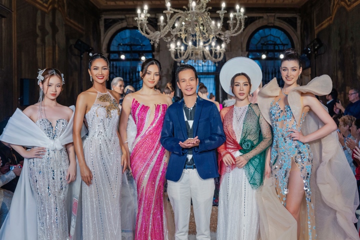 Mẫu nhí 14 tuổi Bảo Hà trình diễn cùng H’Hen Niê, Tiểu Vy trong show thời trang - Ảnh 6. Mẫu nhí 14 tuổi Bảo Hà trình diễn cùng H’Hen Niê, Tiểu Vy trong show thời trang - Ảnh 6.