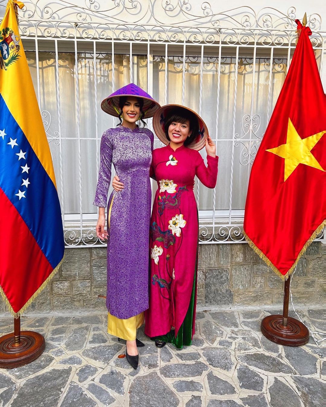 Hoa hậu Hòa bình Venezuela mặc áo dài - Ảnh 5.