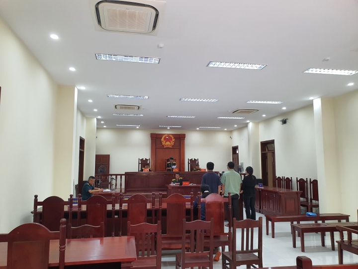 Hoãn phiên xử vụ nữ sinh lớp 12 tử vong vì TNGT ở Ninh Thuận - Ảnh 1.