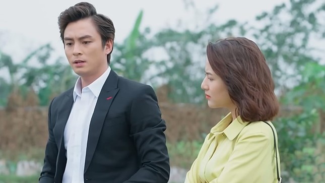Phim giờ vàng có nữ diễn viên Việt Hoa bị hoãn chiếu - Ảnh 2.