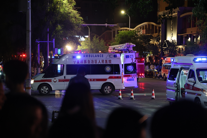 Hiện trường vụ nổ nhà hàng xiên nướng làm 31 người chết ở Trung Quốc - Ảnh 2.