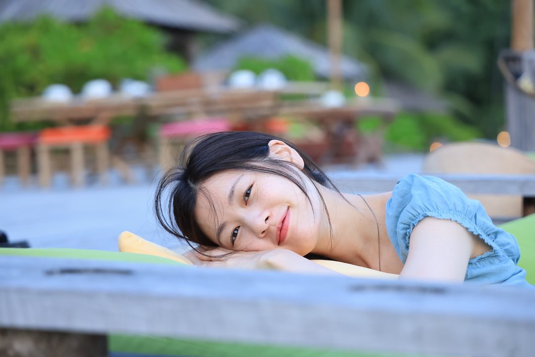 Nàng thơ cổ trang Jung So Min tung ảnh du lịch Nha Trang đẹp như cảnh phim - Ảnh 2.