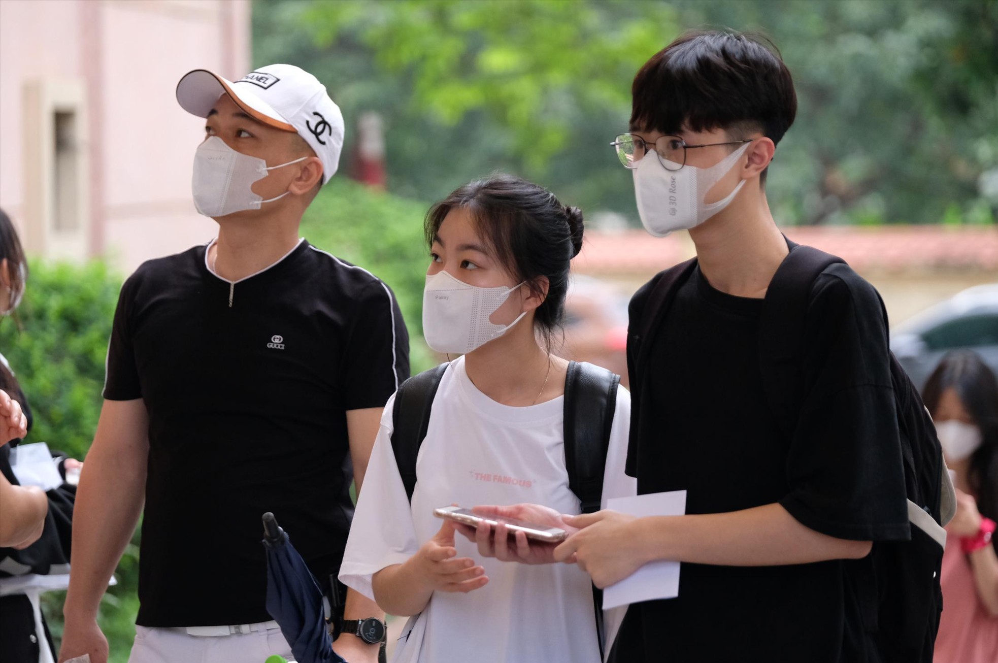 Thi tốt nghiệp THPT 2023: Băn khoăn coi 'chặt', coi 'lỏng' - Ảnh 1. Thi tốt nghiệp THPT 2023: Băn khoăn coi 'chặt', coi 'lỏng' - Ảnh 1.