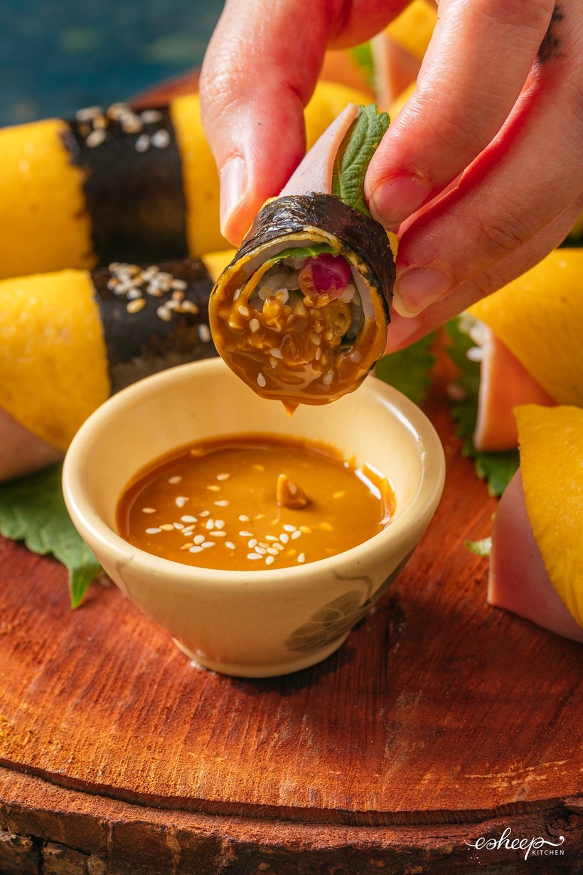 Tuyệt chiêu làm kimbap mùa hè siêu dễ, siêu ngon - Ảnh 17. Tuyệt chiêu làm kimbap mùa hè siêu dễ, siêu ngon - Ảnh 17.