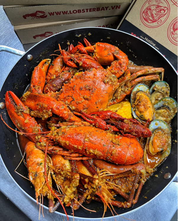 T&igrave;m hiểu những m&oacute;n ngon về hải sản tại Lobster Bay - Ảnh 2.