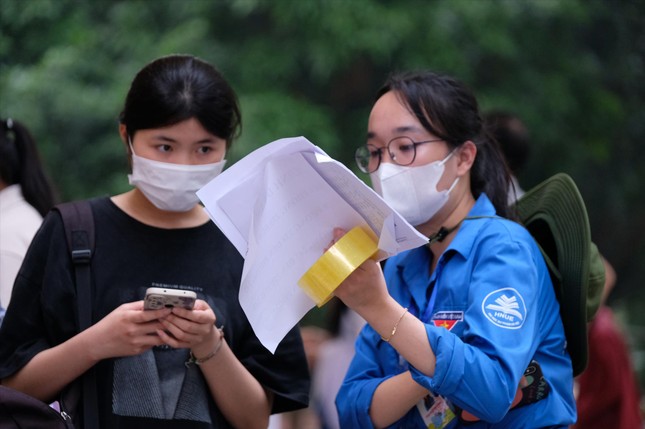 Tuyển sinh ĐH 2023: Đánh bóng học bạ và hệ lụy tuyển sinh - Ảnh 1.