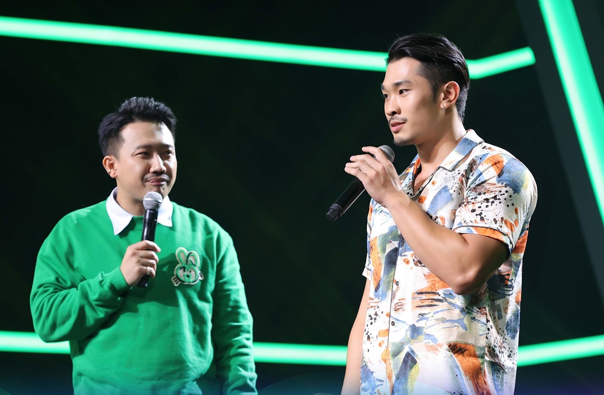 "Người ấy là ai": Nữ chính để vuột mất kỹ sư độc thân, trao nhầm hoa gây tiếc nuối - Ảnh 1. "Người ấy là ai": Nữ chính để vuột mất kỹ sư độc thân, trao nhầm hoa gây tiếc nuối - Ảnh 1.