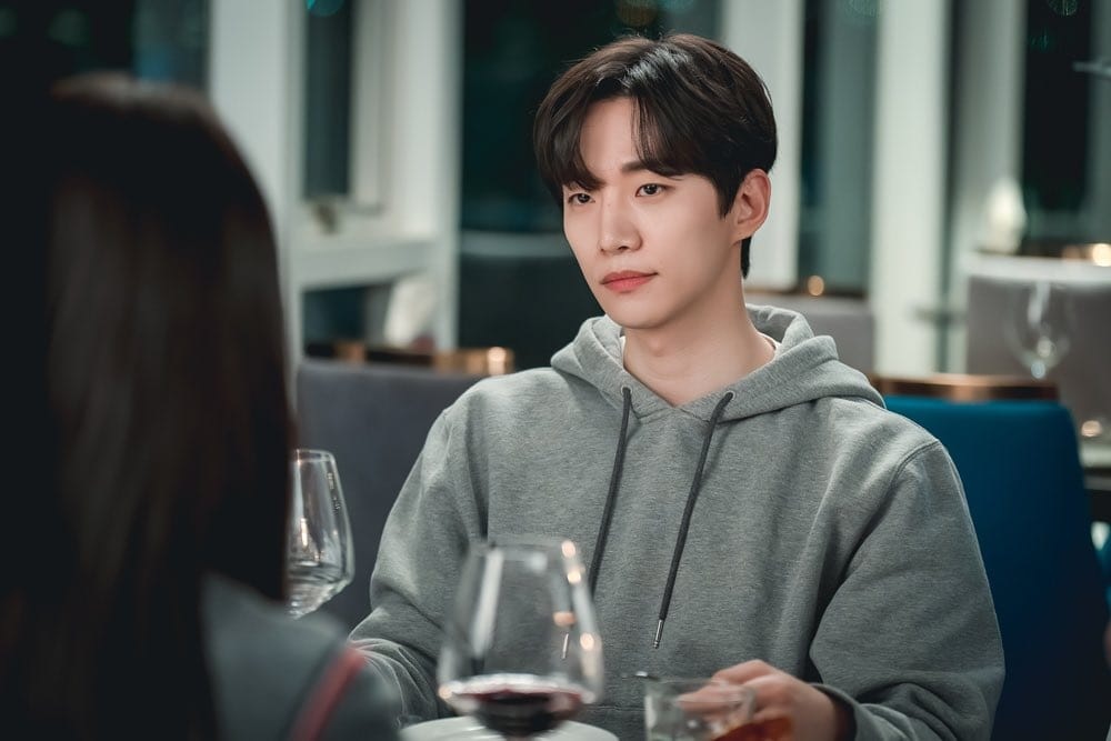 Ảnh "hẹn hò" cực đẹp của Yoona và Lee Jun Ho - Ảnh 2. Ảnh "hẹn hò" cực đẹp của Yoona và Lee Jun Ho - Ảnh 2.