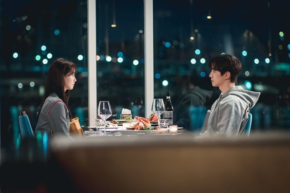 Ảnh "hẹn hò" cực đẹp của Yoona và Lee Jun Ho - Ảnh 1. Ảnh "hẹn hò" cực đẹp của Yoona và Lee Jun Ho - Ảnh 1.