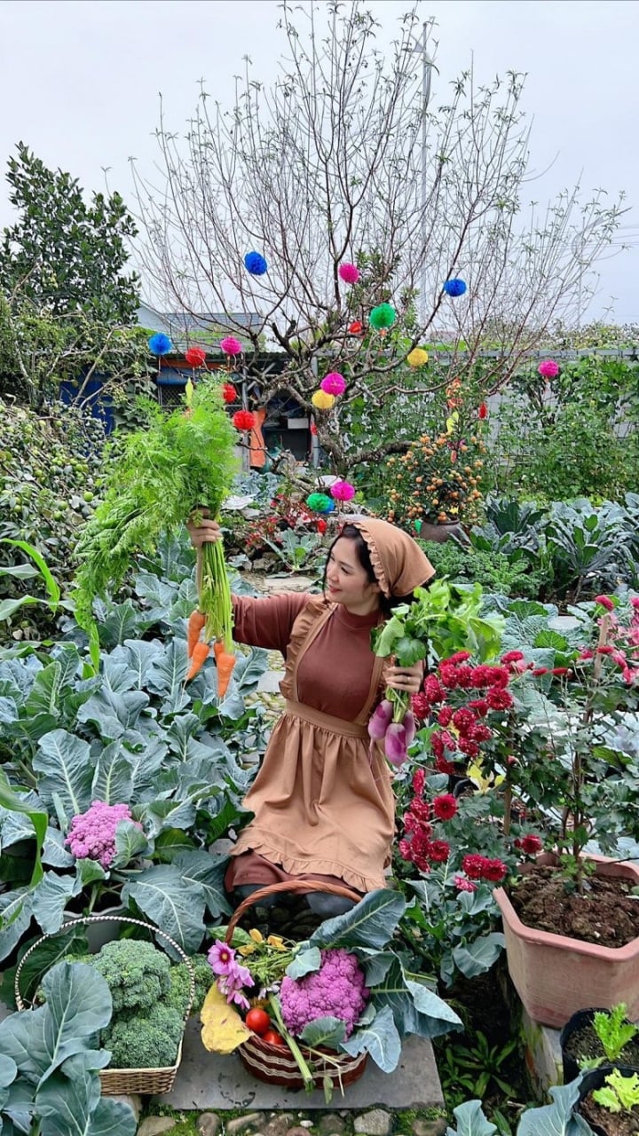Đã mắt ngắm những bó 'hoa' lạ được cắm từ rau củ vườn nhà của mẹ đảm Quảng Ninh - Ảnh 10.
