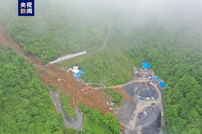 19 người thiệt mạng trong vụ lở núi ở Tứ Xuyên, Trung Quốc - Ảnh 4.