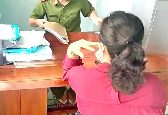 "Ch&uacute;a chổm" hoang b&aacute;o bị cướp nhằm ho&atilde;n trả nợ - Ảnh 1.