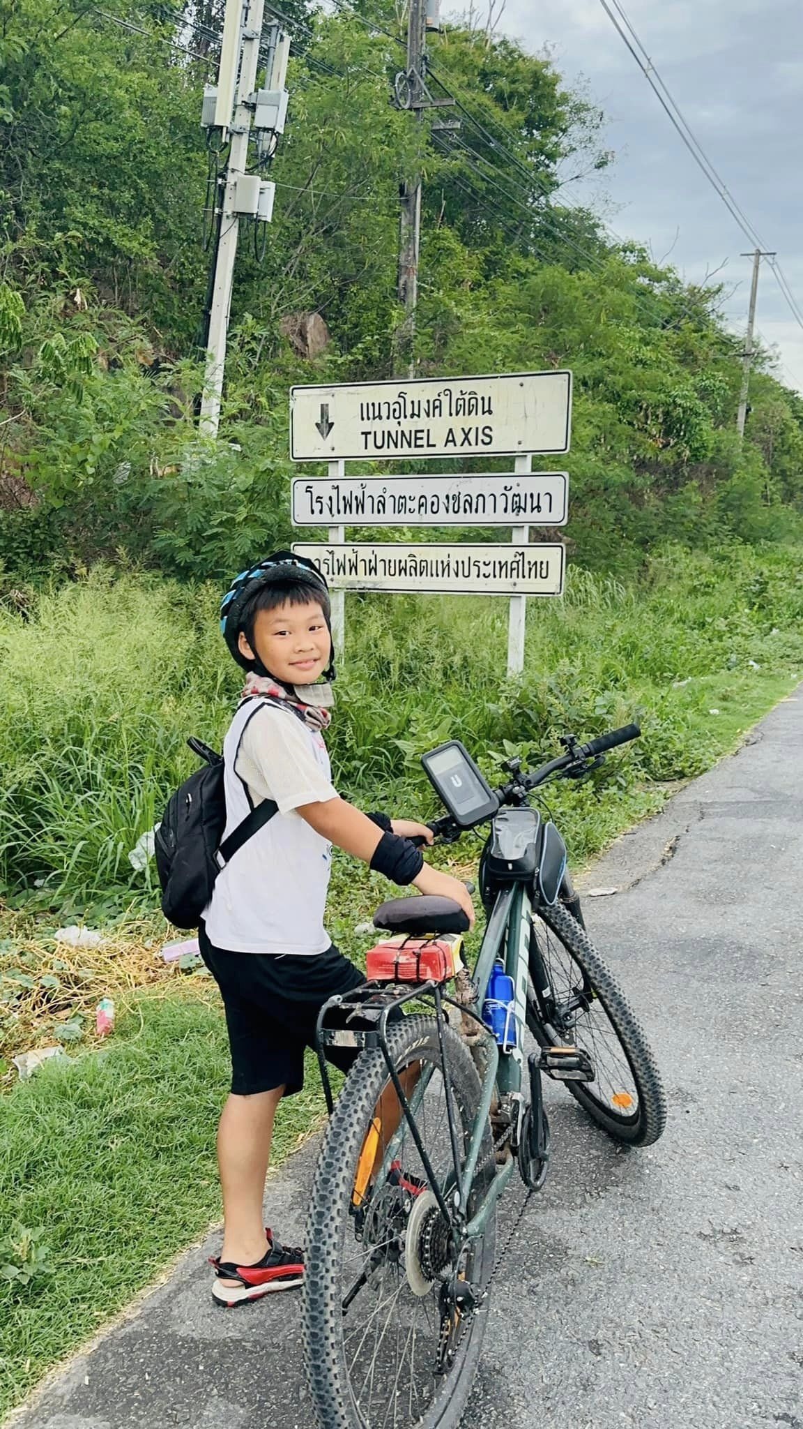Cậu bé 10 tuổi và hành trình 30 ngày đạp xe qua 4 thủ đô - Ảnh 7.