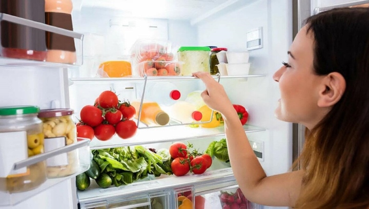 Có nên cho thức ăn nóng trực tiếp vào tủ lạnh? - Ảnh 2.