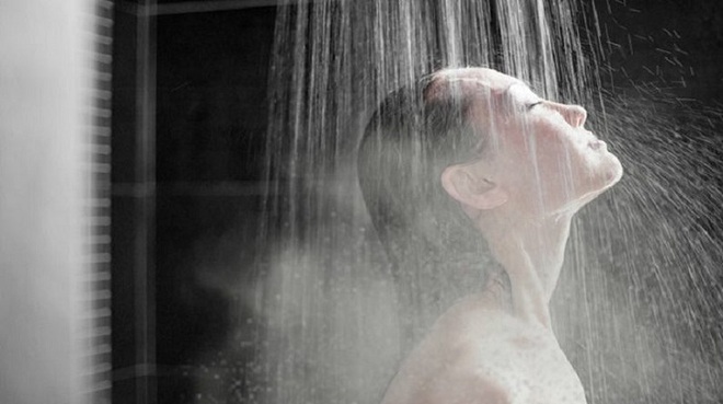 Nghiên cứu của Đại học Yale: Tắm lâu có thể là biểu hiện của sự cô đơn - Ảnh 1.