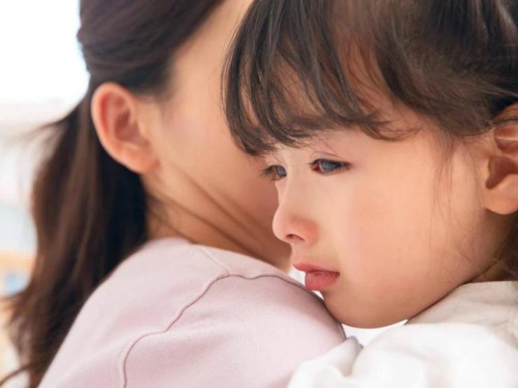Khi con khóc, cha mẹ đừng quát "nín ngay" mà hãy thử 2 cách hiệu quả này - Ảnh 1. Khi con khóc, cha mẹ đừng quát "nín ngay" mà hãy thử 2 cách hiệu quả này - Ảnh 1.