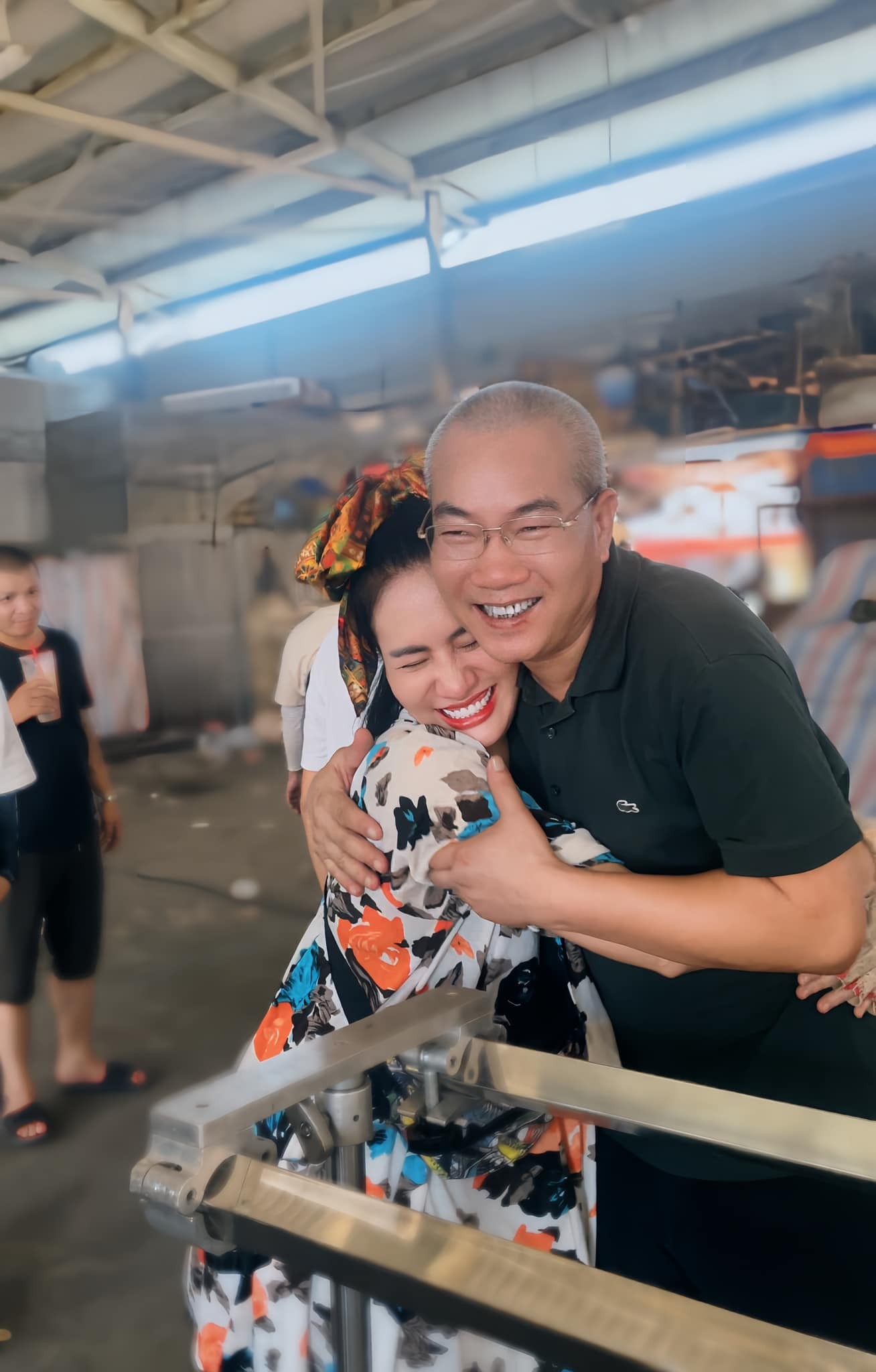 Người đứng sau hàng chục bộ phim Việt gây sốt trên sóng giờ vàng - Ảnh 6. Người đứng sau hàng chục bộ phim Việt gây sốt trên sóng giờ vàng - Ảnh 6.