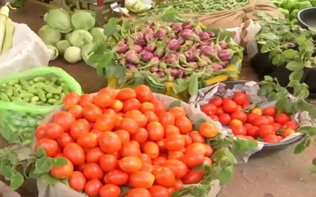Cà chua ‘biến mất’ trên bàn ăn của người Ấn Độ