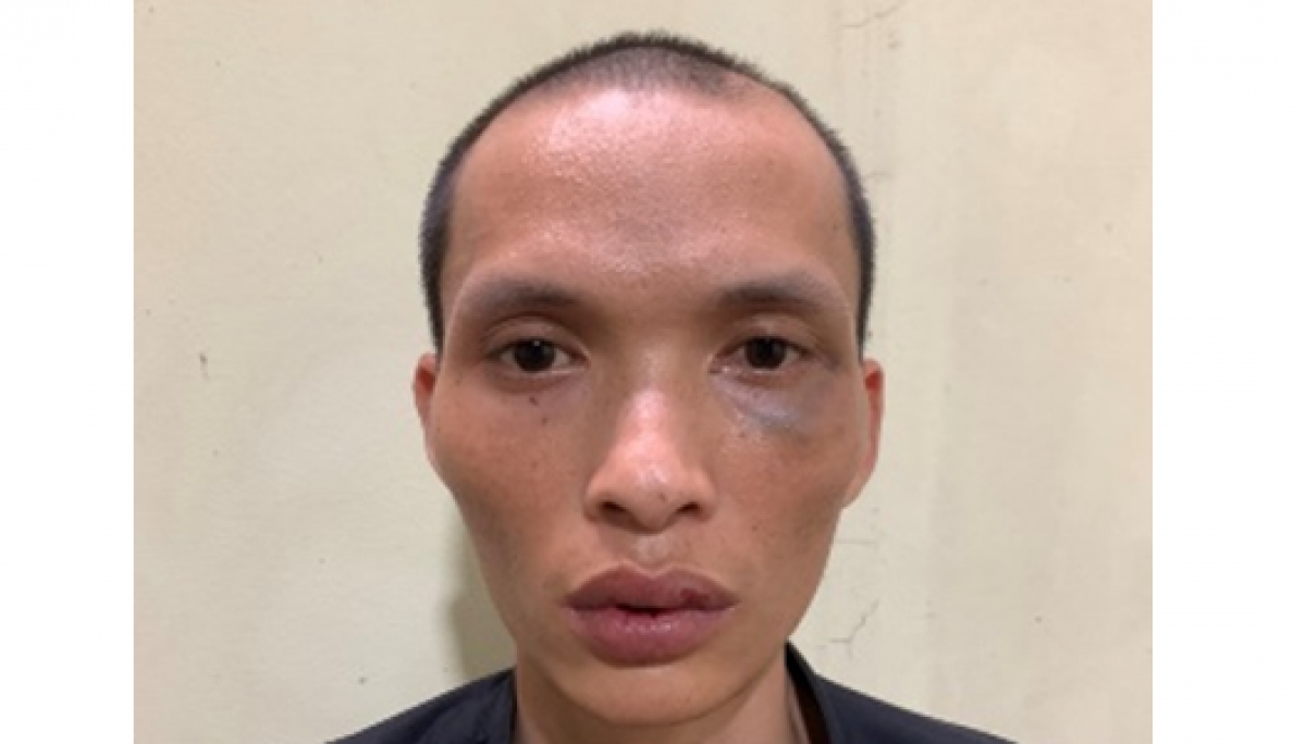 Bắt khẩn cấp đối tượng dùng bơm kim tiêm đe dọa cướp điện thoại của trẻ em - Ảnh 1. Bắt khẩn cấp đối tượng dùng bơm kim tiêm đe dọa cướp điện thoại của trẻ em - Ảnh 1.