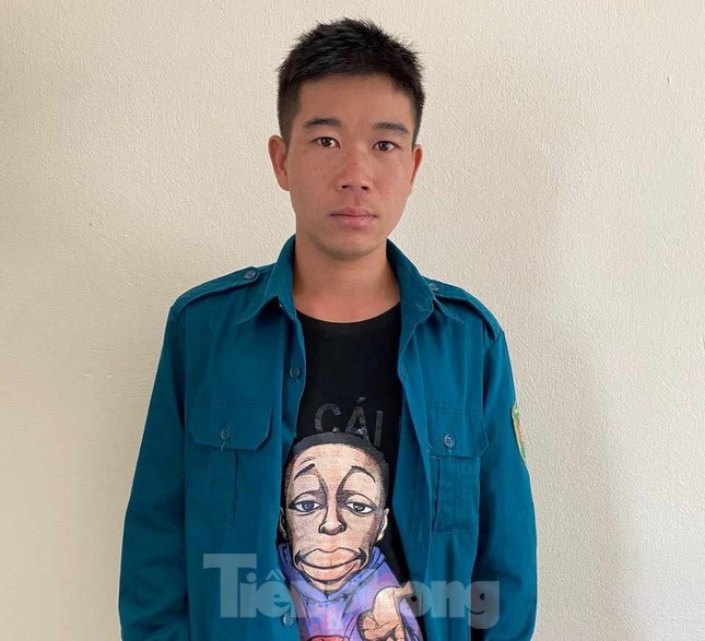 Truy nã nghịch tử chém chết bố đẻ rồi bỏ trốn - Ảnh 1. Truy nã nghịch tử chém chết bố đẻ rồi bỏ trốn - Ảnh 1.