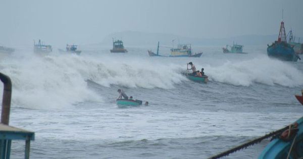 Đợt mưa lớn tại Hà Nội và miền Bắc do ảnh hưởng bão Talim diễn biến ra sao? - Ảnh 2.