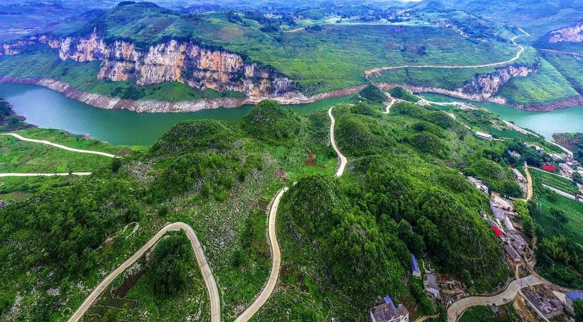 &quot;Thành phố không dùng điều hòa&quot; ở Trung Quốc: Người dân không biết nắng nóng là gì, mùa hè ngủ còn phải đắp chăn - Ảnh 5.