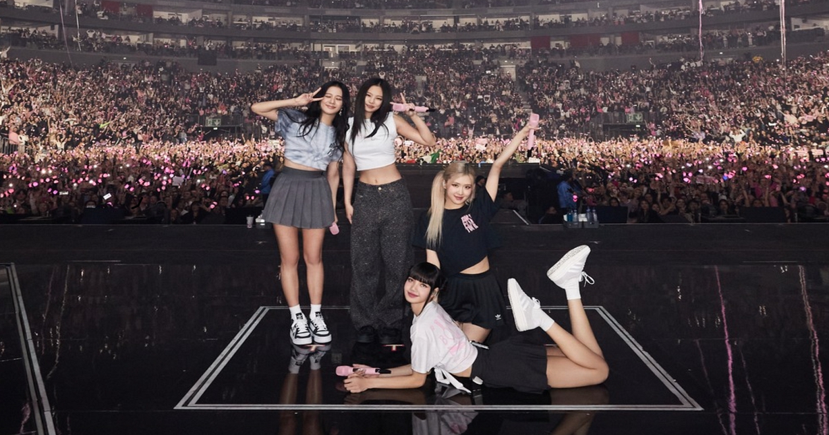 “Kiếp nạn&quot; concert BLACKPINK tại Việt Nam: Thời gian gấp rút, “vỡ trận&quot; mua bán vé, sân khấu dựng đúng ngày bão số 1 đổ bộ - Ảnh 5.