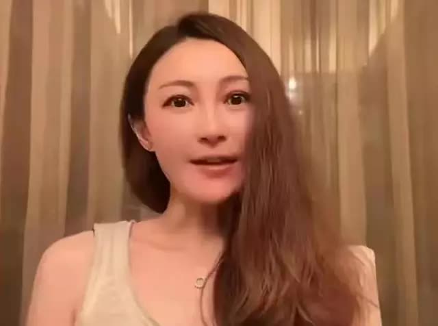 Mỹ nhân bị hắt hủi vì "cướp vai lẫn cướp chồng bạn diễn", nhan sắc đơ cứng như robot hiện tại gây sốc - Ảnh 8.