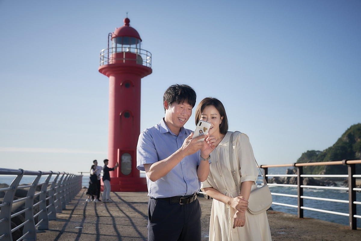 Quốc bảo nhan sắc Kim Hee Sun tái xuất màn ảnh cùng trai xấu Yoo Hae-jin - Ảnh 11.