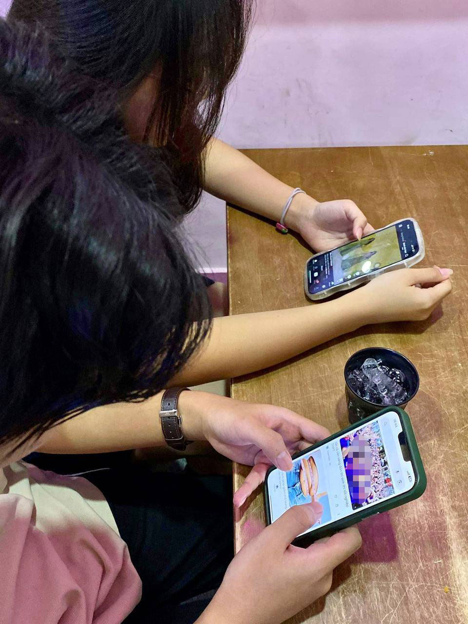 Khi trend nhảm phủ sóng - Ảnh 1. Khi trend nhảm phủ sóng - Ảnh 1.