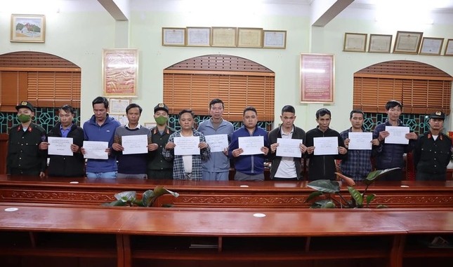 Ph&oacute; Chủ tịch huyện ở Lai Ch&acirc;u bị c&aacute;ch tất cả chức vụ trong Đảng v&igrave; đ&aacute;nh bạc - Ảnh 1.