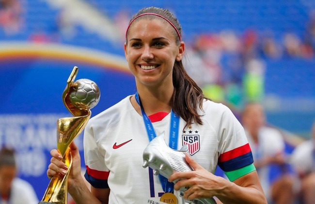 Chân dung tiền đạo số 1 đội tuyển Mỹ sẽ đối đầu với Việt Nam tại World Cup nữ 2023: Mệnh danh hoa hậu giải đấu, lọt top 10 cầu thủ nữ giàu nhất thế giới - Ảnh 2.
